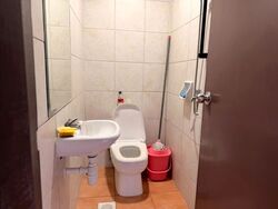 UE Square (D9), Apartment #636205251